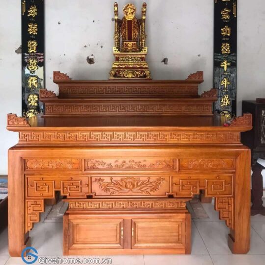 Bàn thờ gia tiên tam cấp